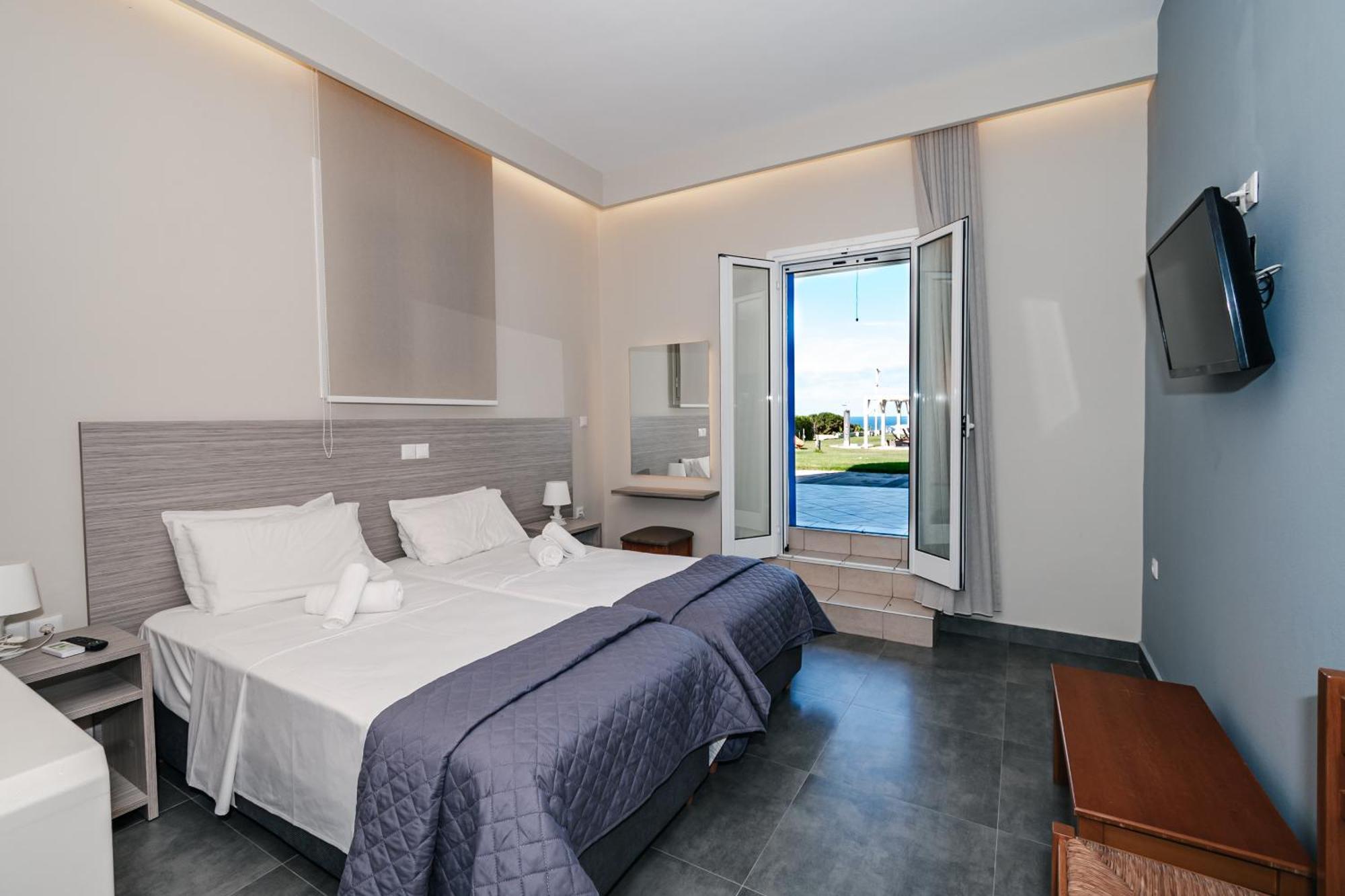 Mesogeios Hotel Marathópolis Esterno foto
